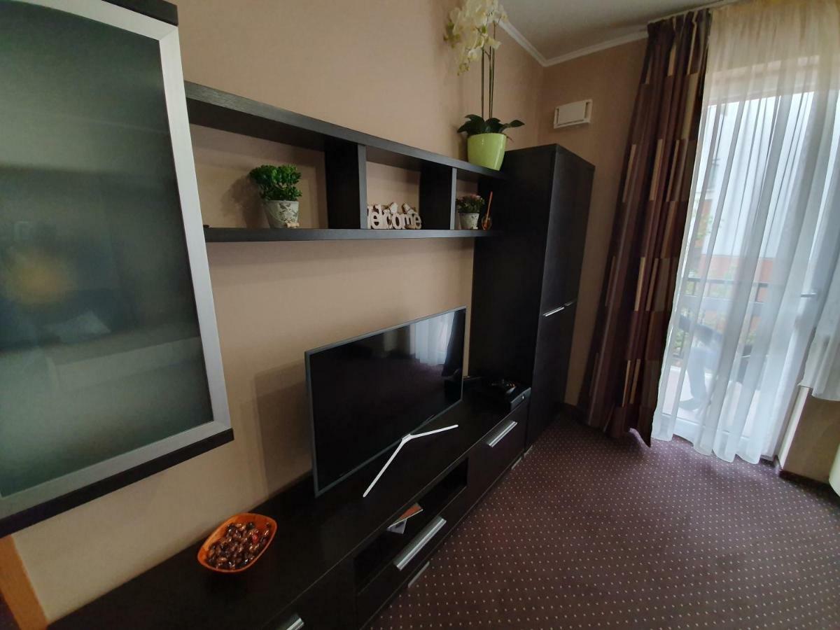 Апартаменты Baby Apartman Хайдусобосло Экстерьер фото