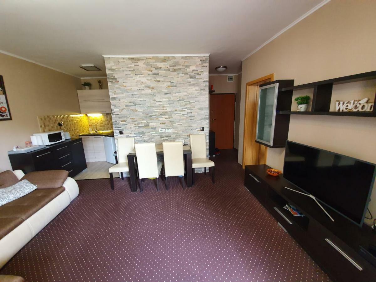 Апартаменты Baby Apartman Хайдусобосло Экстерьер фото